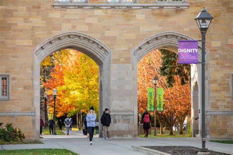 st thomas university mn tuition.